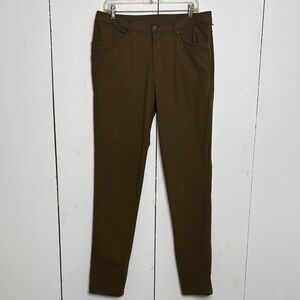 Lululemon brown 5 pocket wrinkle resistant pants 34 tall